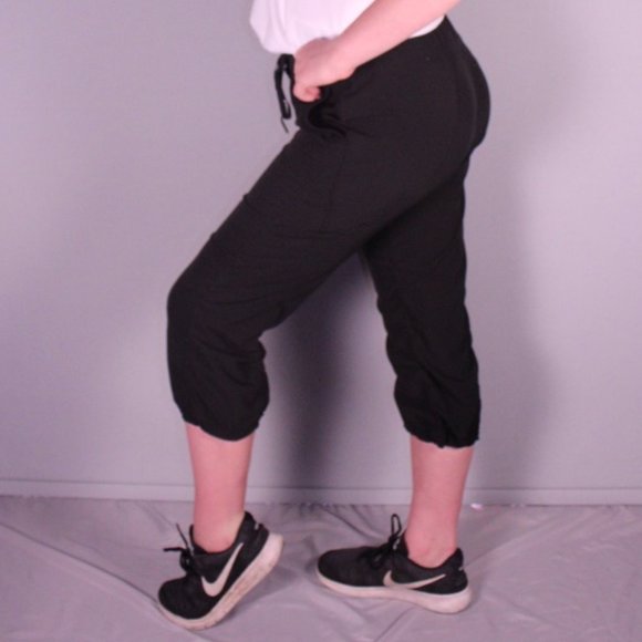 The Adventurous Crop Sports Pants - Picture 1 of 7